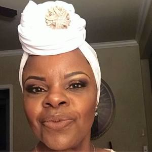 Meet your Posher, Jeanine